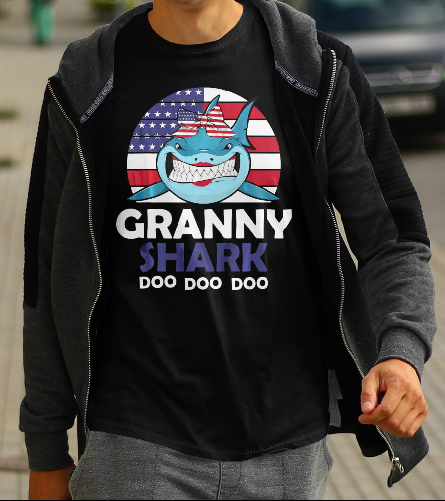 Granny Shark Doo Doo Doo American Flag Bow Women's Patriotic T-Shirt