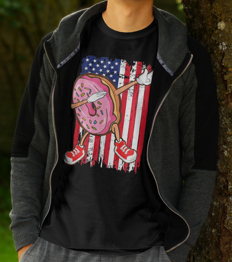 Dabbing American USA Strawberry Frosted Donut On Flag Background T-Shirt