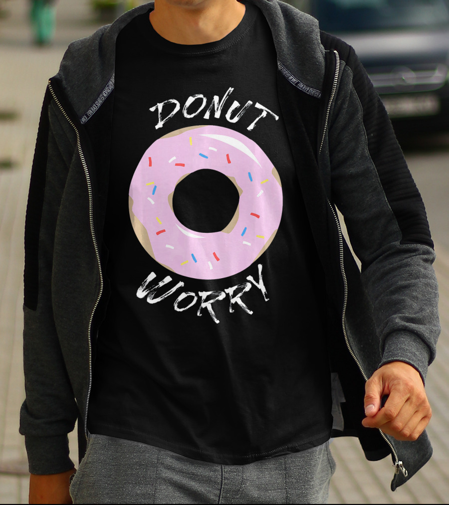 DONUT WORRY Funny Food Pun Pink Frosted Sprinkles T-Shirt
