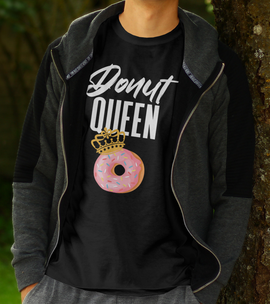 Donut Queen Sprinkled Women And Girls Pink Donut With Crown T-Shirt
