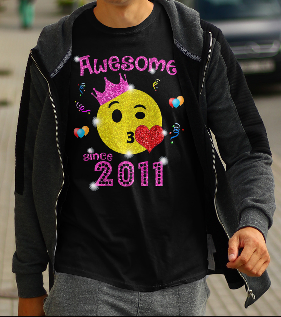 Awesome Emoji Birthday Since 2011 7 Years Old T-Shirt