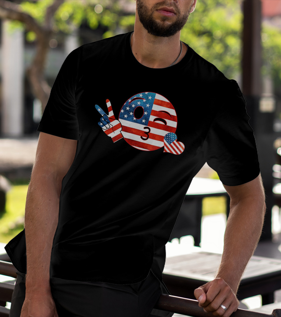 Unique Peace Emoji Patriotic American Flag Kiss Heart T-Shirt