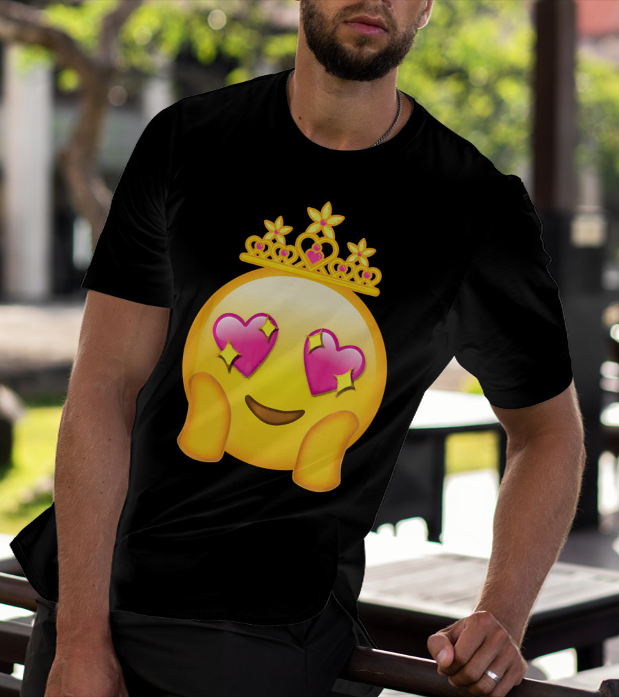 Emoticon Queen Heart Eyes Emoji With Crown Princess T-Shirt