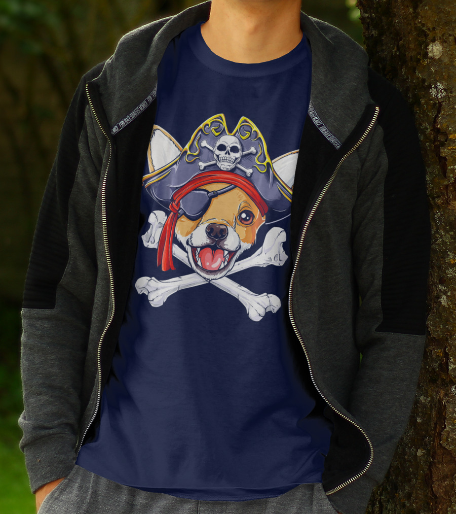 Buccaneer Chihuahua With Skull And Crossbones Bandana T-Shirt