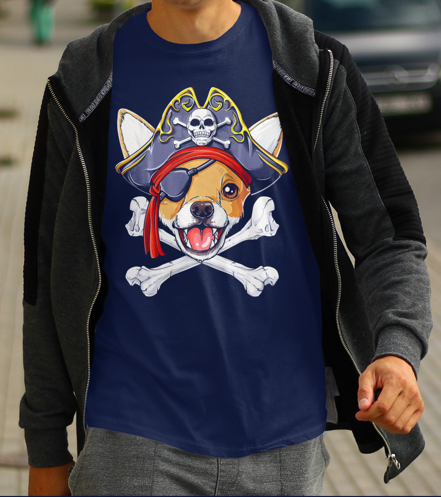 Buccaneer Chihuahua With Skull And Crossbones Bandana T-Shirt
