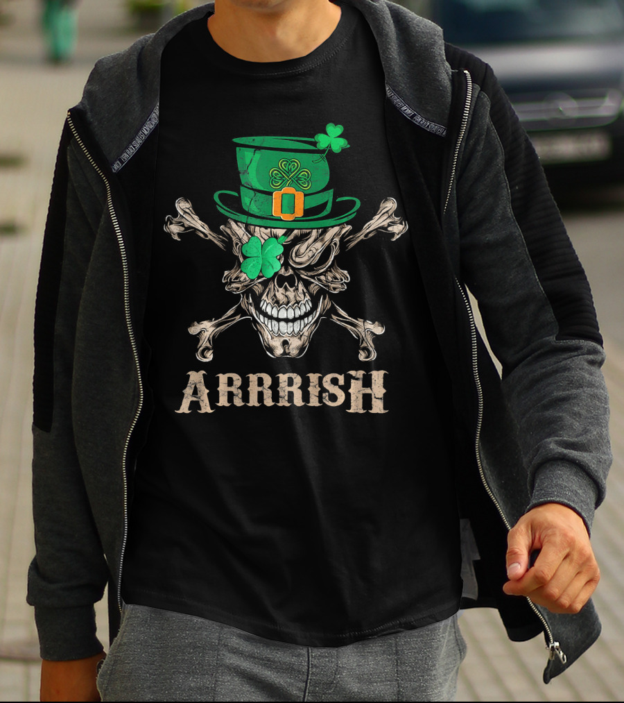 ARRRISH Skull In Irish Pirate Style With Shamrock Hat T-Shirt