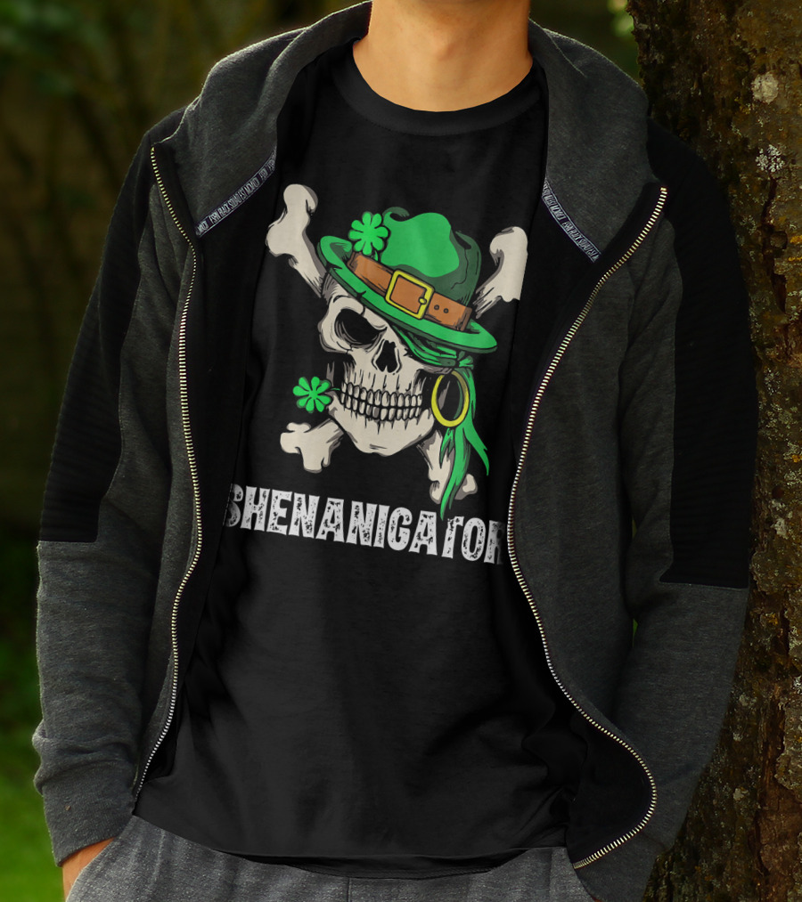 Shenanigator Skull With Irish Hat And Shamrocks For St Patrick's Day T-Shirt