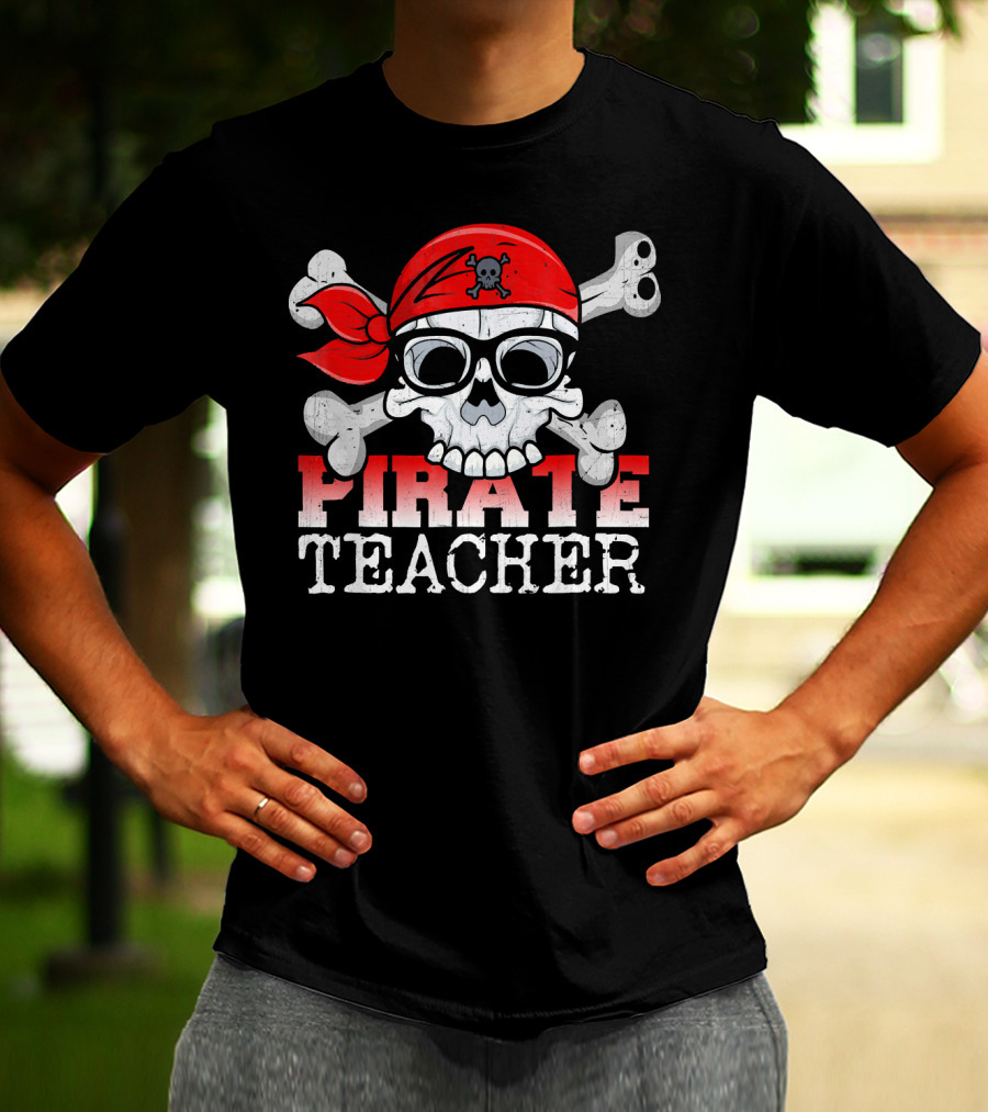Pirate Skull With Bandana And Glasses Funny Teacher T-Shirt