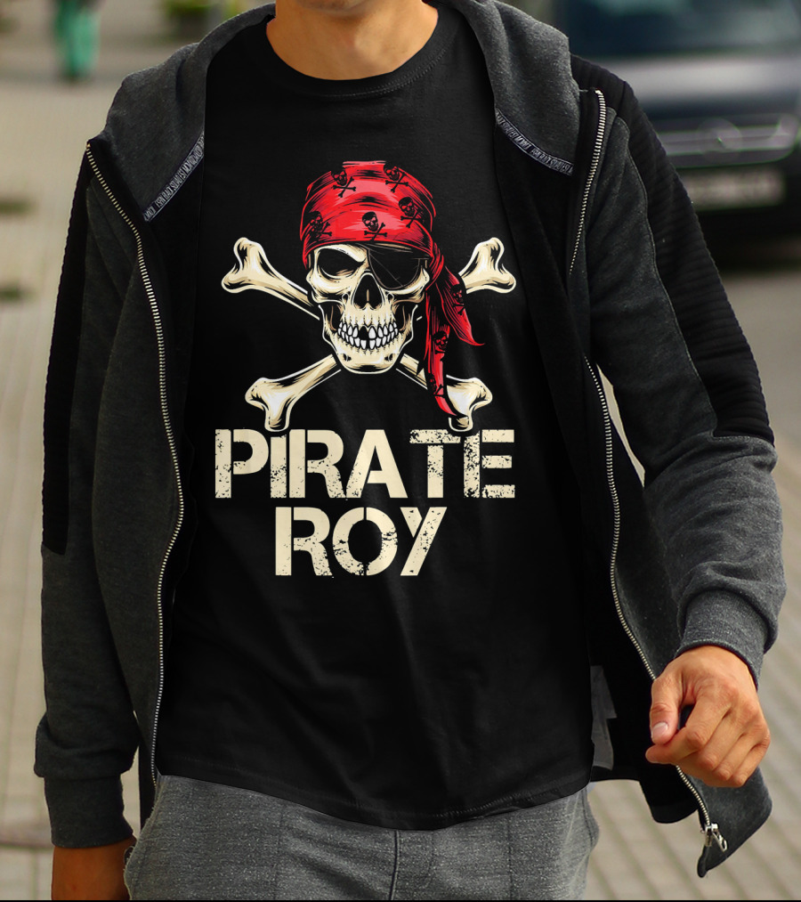 PIRATE ROY Skull Crossbones Red Bandana Vintage Funny Birthday T-Shirt