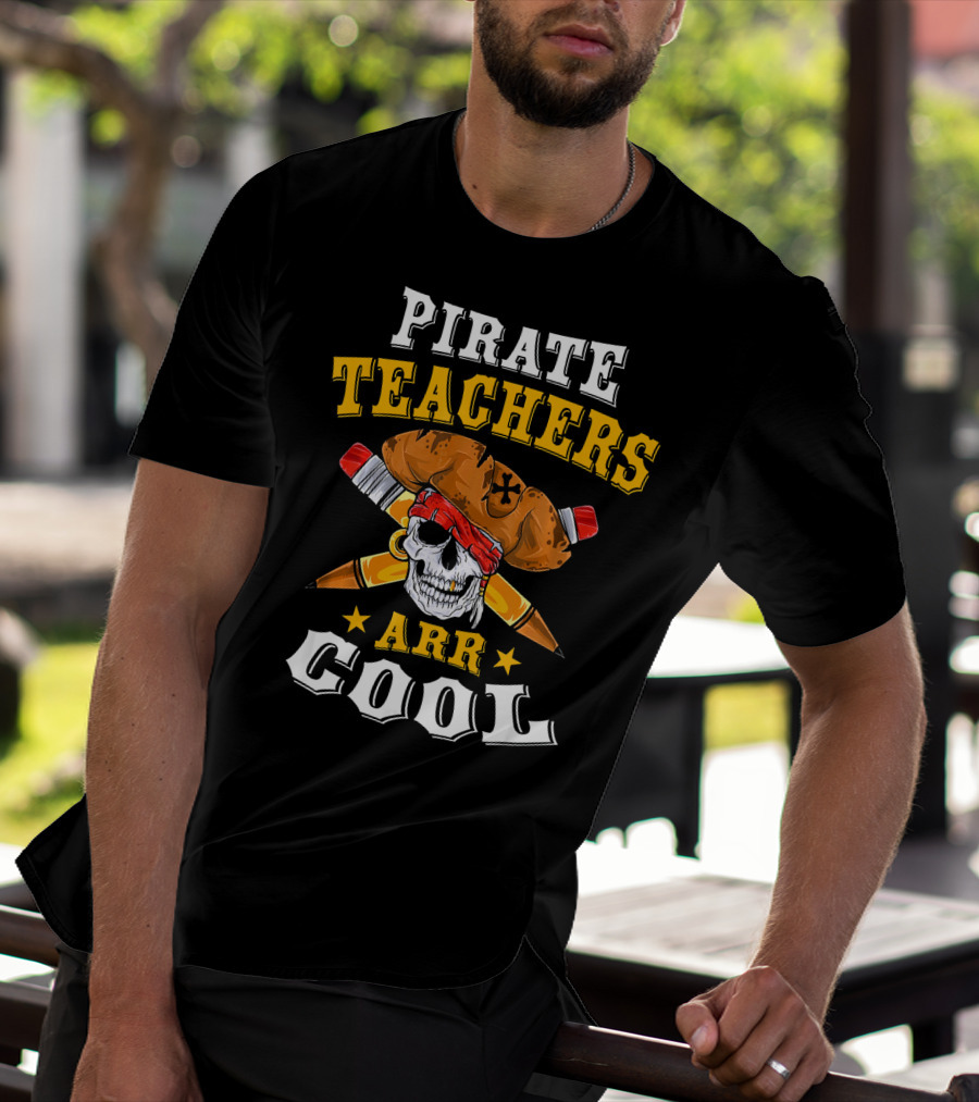 Pirate Teachers ARR Cool Skull Halloween T-Shirt