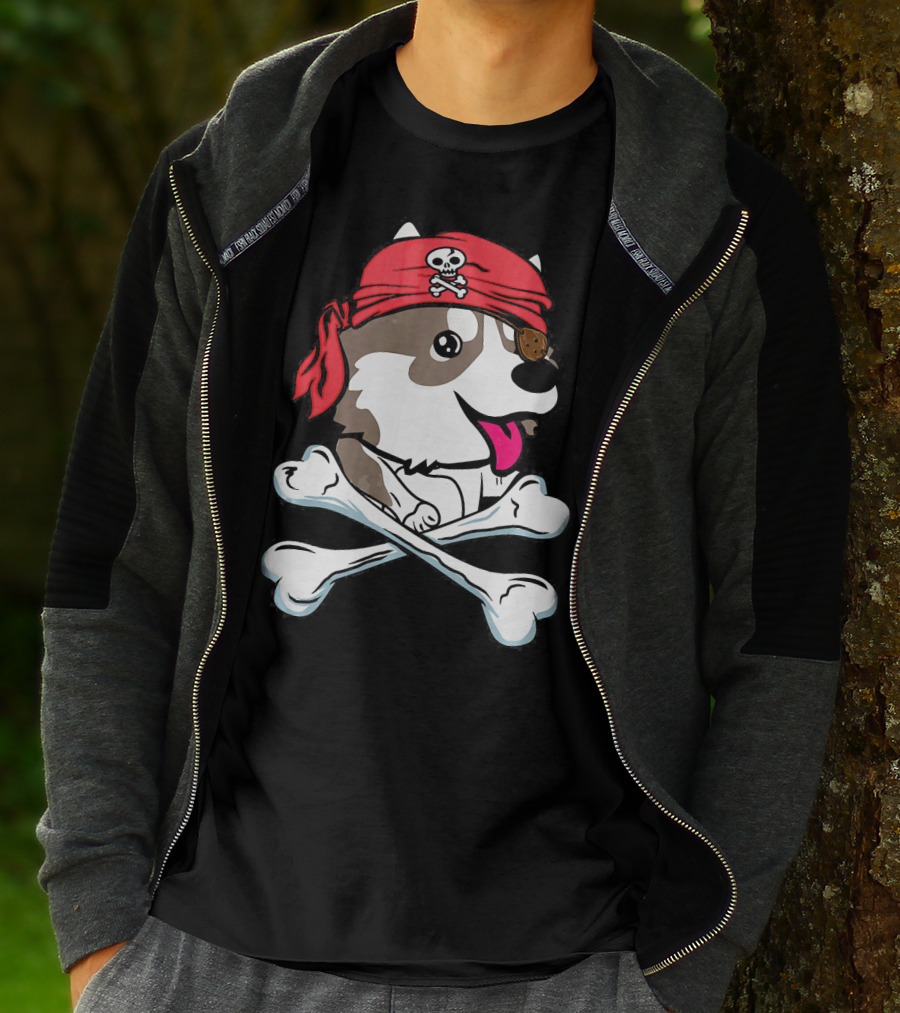 Husky Pirate Halloween Dog Crossbones Hat T-Shirt