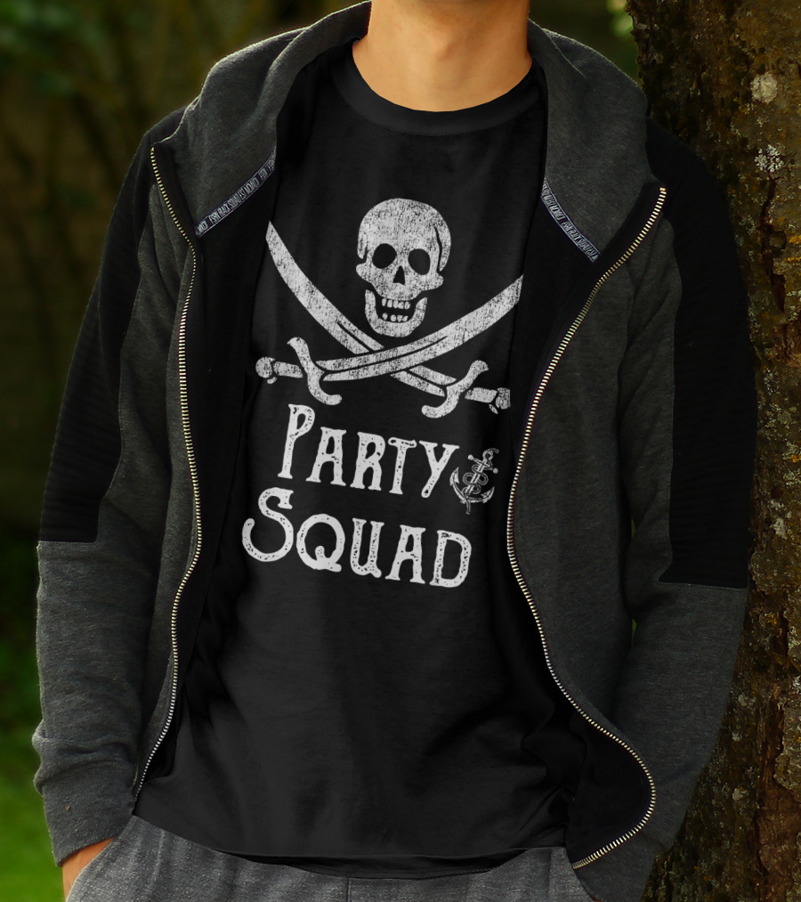Vintage Pirate Skull Sword Party Squad Birthday Bach T-Shirt
