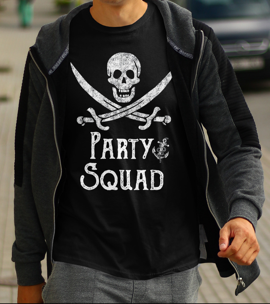Vintage Pirate Skull Sword Party Squad Birthday Bach T-Shirt
