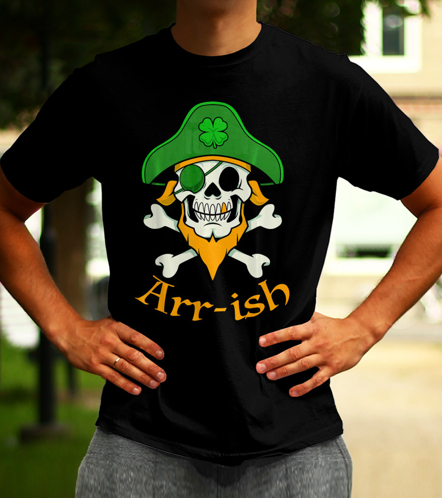 Arr-ish Pirate Skull With Shamrock Hat For St Patrick's Day T-Shirt