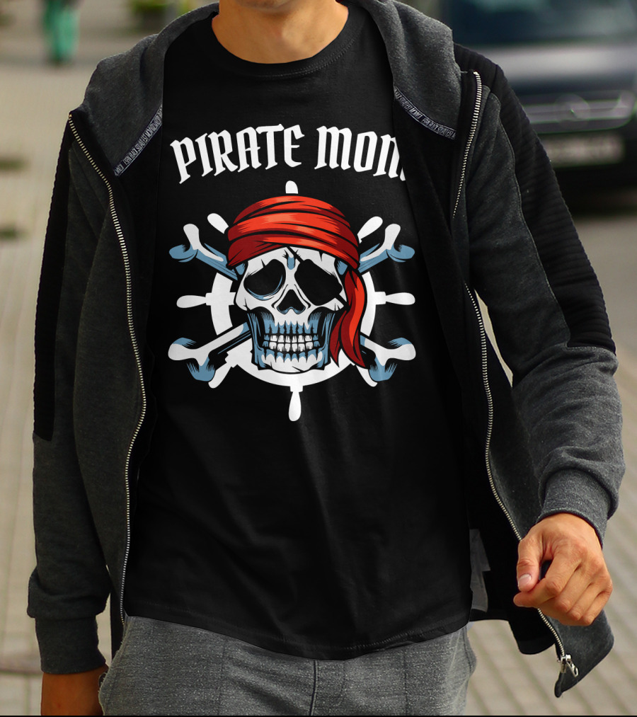 PIRATE MOM Skull Head Crossbones Red Bandana T-Shirt