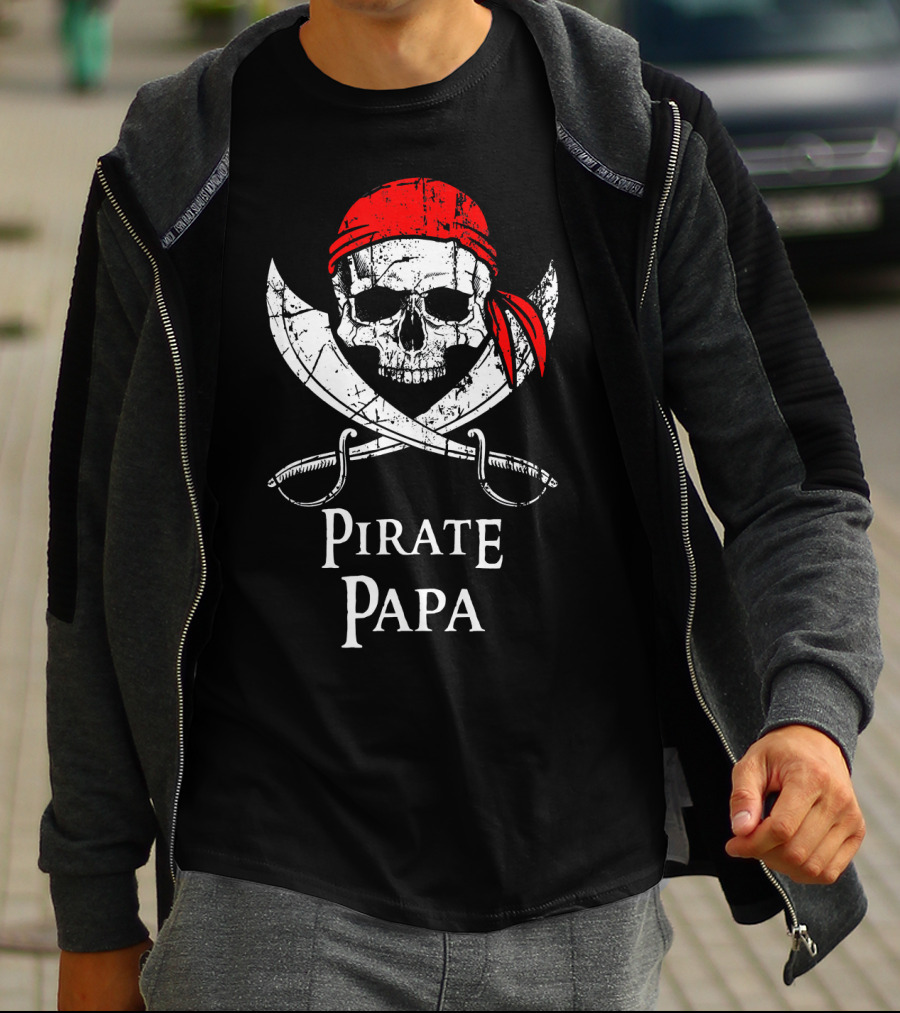 Pirate Papa Skull Crossbones Red Bandana Swords T-Shirt
