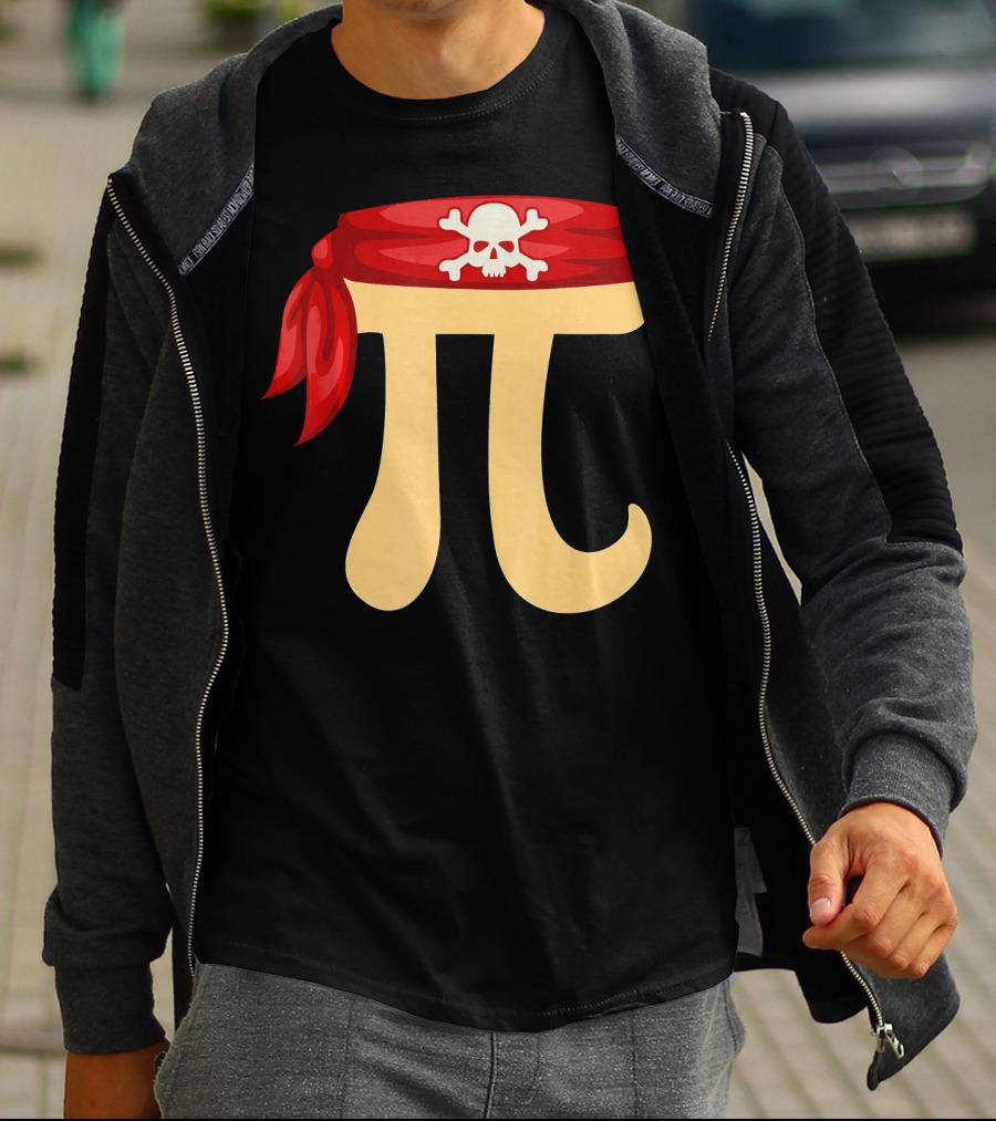 Pirate Pi Skull Crossbones Halloween Costume Math Pie T-Shirt