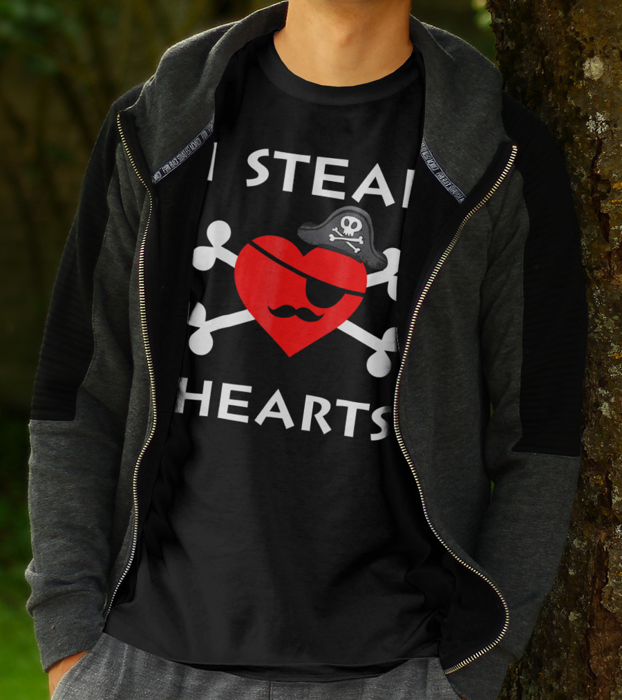 I Steal Hearts Valentine Day Pirate Eyepatch Skull Crossbones T-Shirt