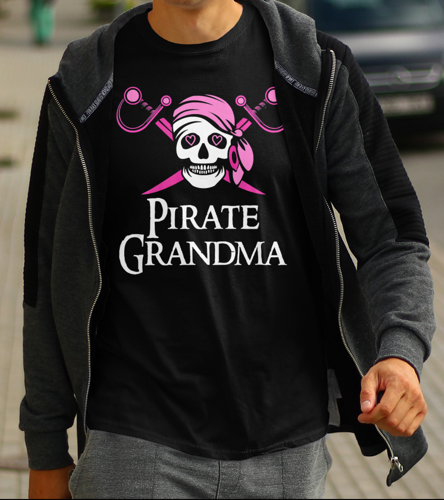Pirate Grandma Pink Skull And Crossbones T-Shirt