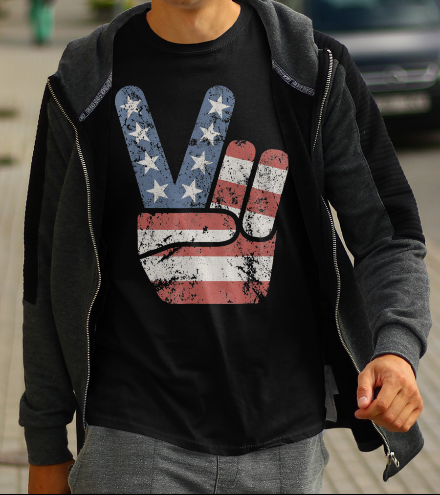 USA Big Peace Hand Sign American Flag T-Shirt