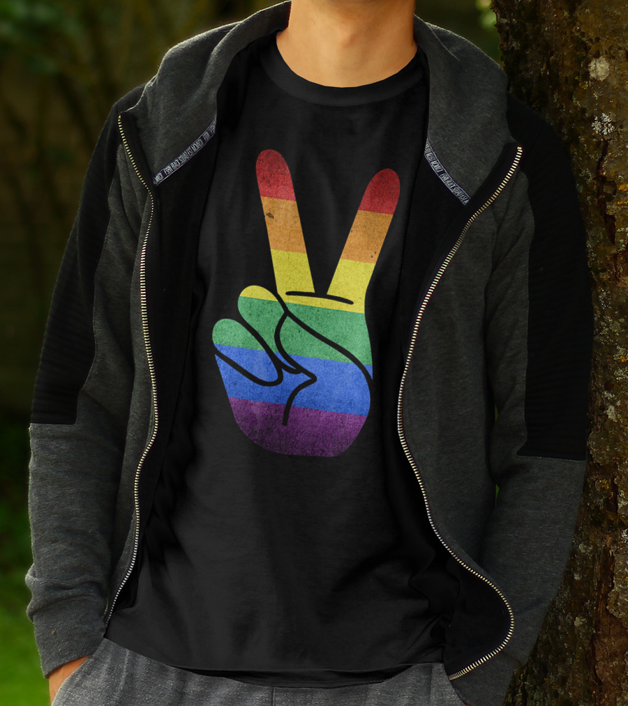 LOVE Rainbow Peace Sign Gay Pride Love T-Shirt