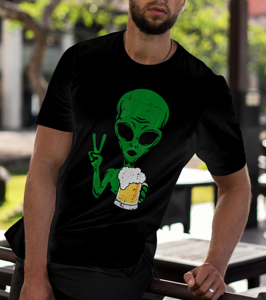 Area 51 Alien Peace Sign Drinking Beer T-Shirt