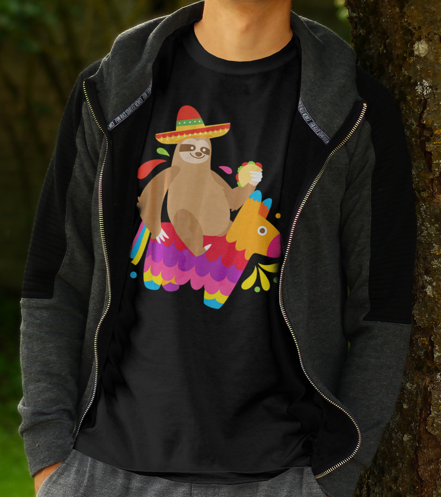 Sloth Taco Piñata Cute Mexican Fiesta Sombrero Riding Rainbow T-Shirt