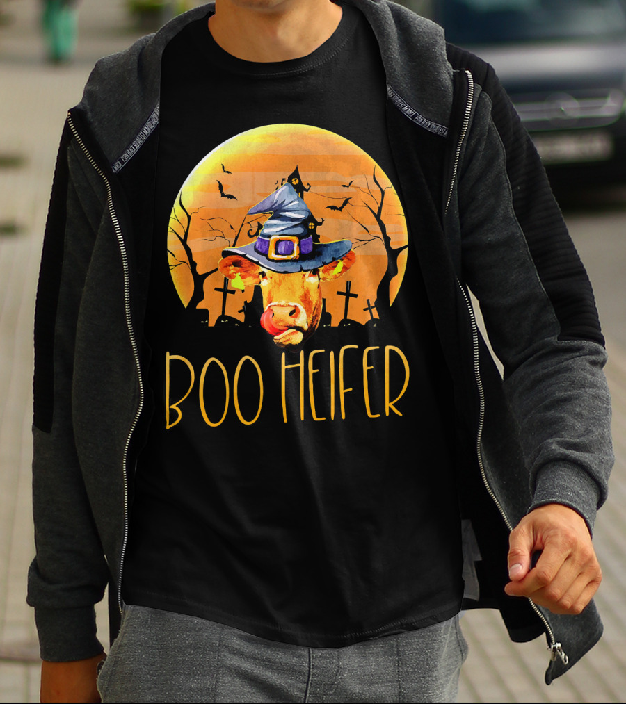 Boo Heifer Halloween Cow In Witch Hat With Graveyard And Bats T-Shirt