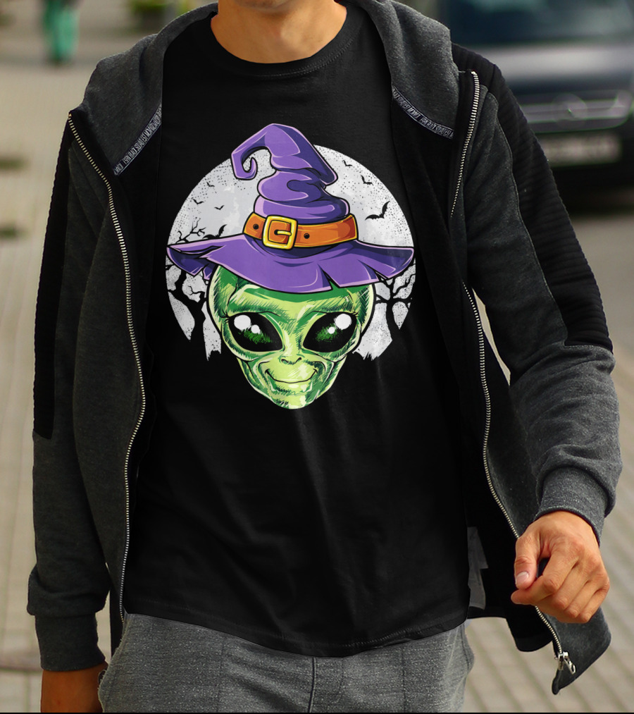 Alien Witch Hat With Moon And Bats T-Shirt