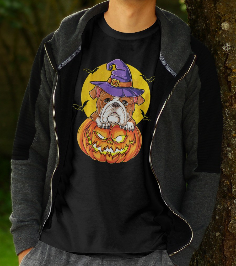 English Bulldog Halloween Witch Pumpkin Moon T-Shirt