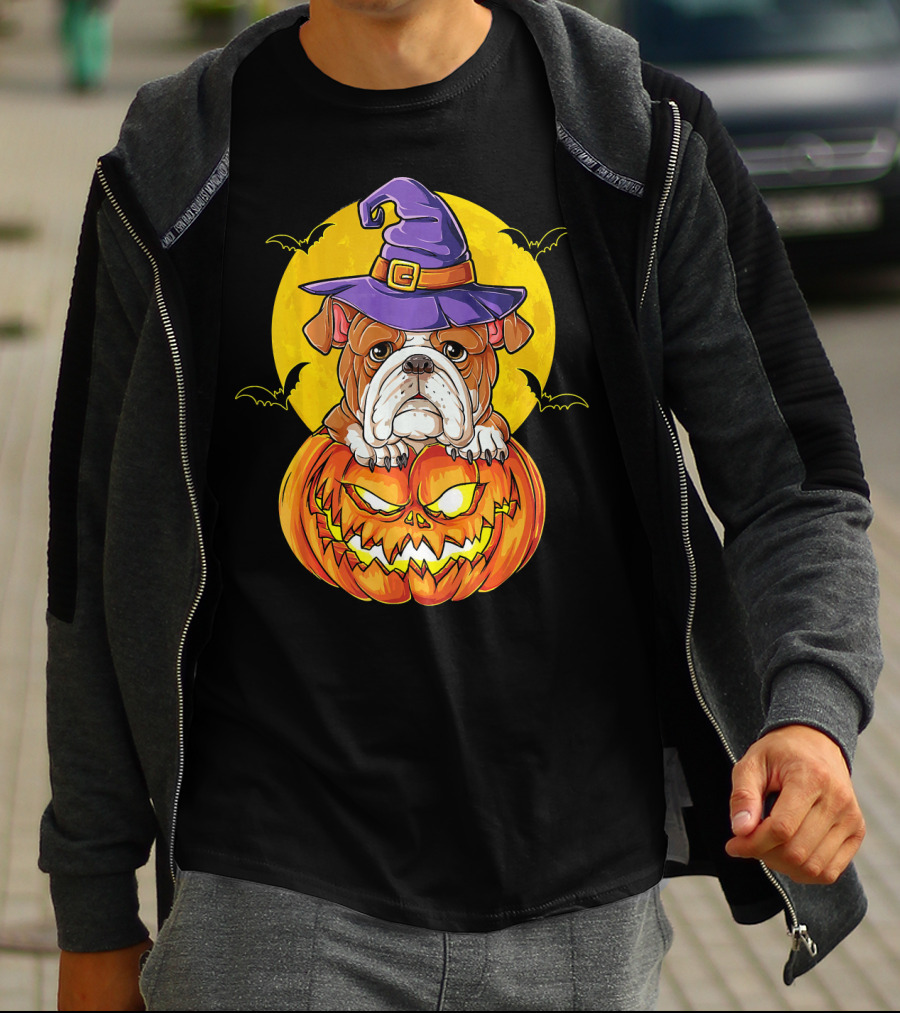 English Bulldog Halloween Witch Pumpkin Moon T-Shirt
