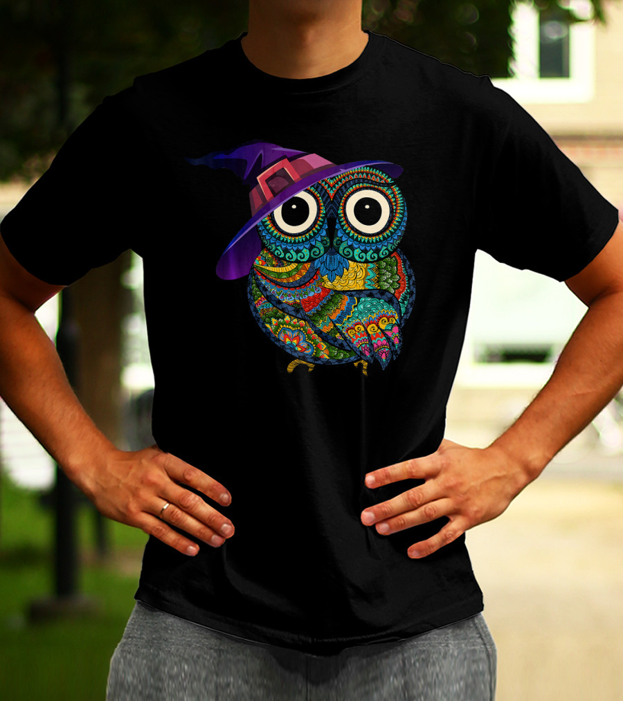 Colorful Owl With Witch Hat In Halloween Costume Fun T-Shirt