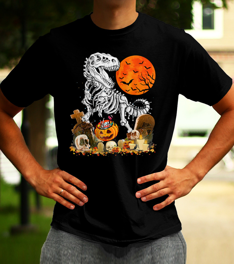 Halloween Dinosaur Rex Skeleton With Pumpkin And Full Moon T-Shirt