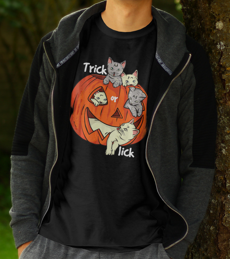 Trick Or Lick Cats In Carved Pumpkin Funny Cat T-Shirt