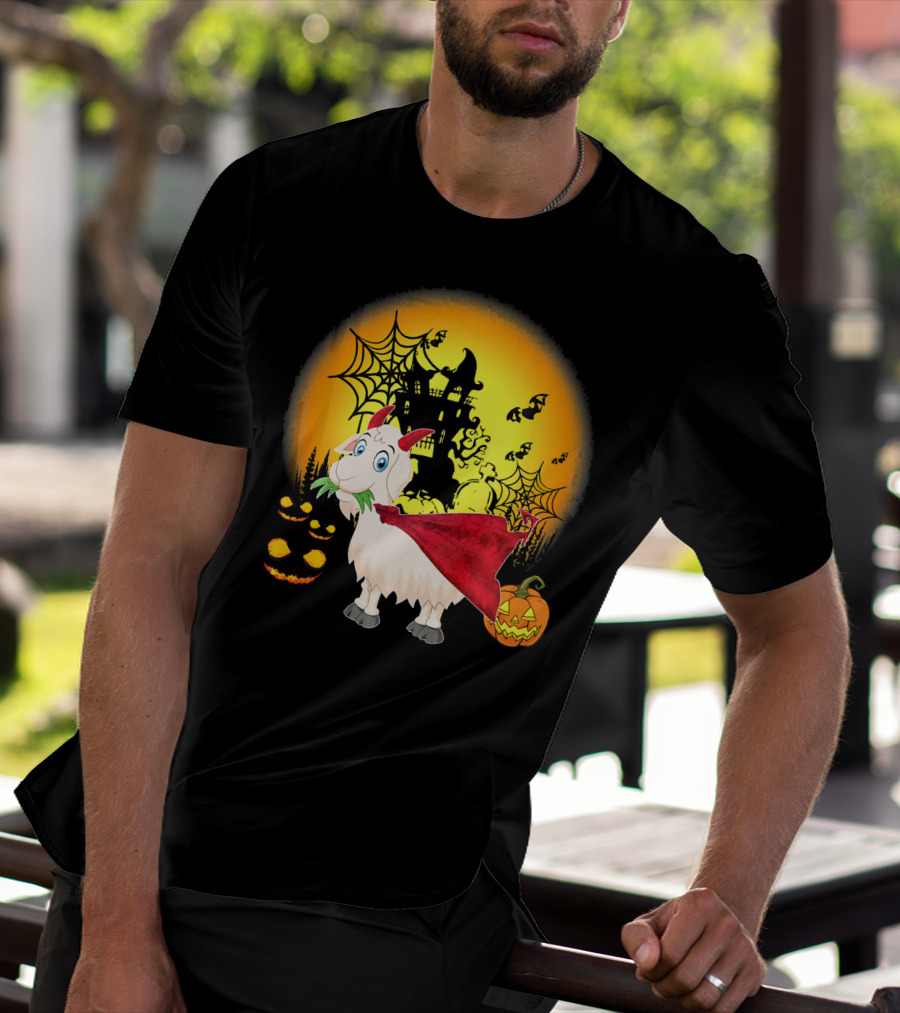 Funny Goat Halloween Cape Haunted House Pumpkins Spooky Night T-Shirt