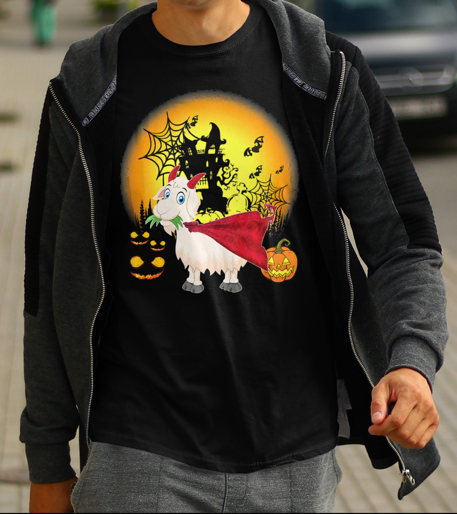 Funny Goat Halloween Cape Haunted House Pumpkins Spooky Night T-Shirt