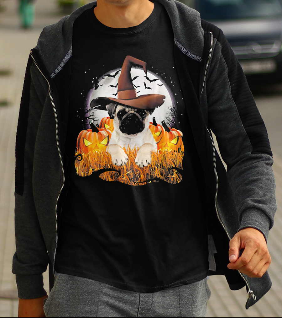 Funny Pug Halloween Witch Hat Pumpkins Moon Bats T-Shirt