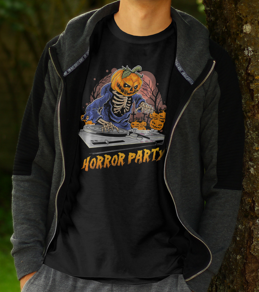 Horror Party Skeleton Pumpkin Head DJ Turntable Halloween Vibes T-Shirt