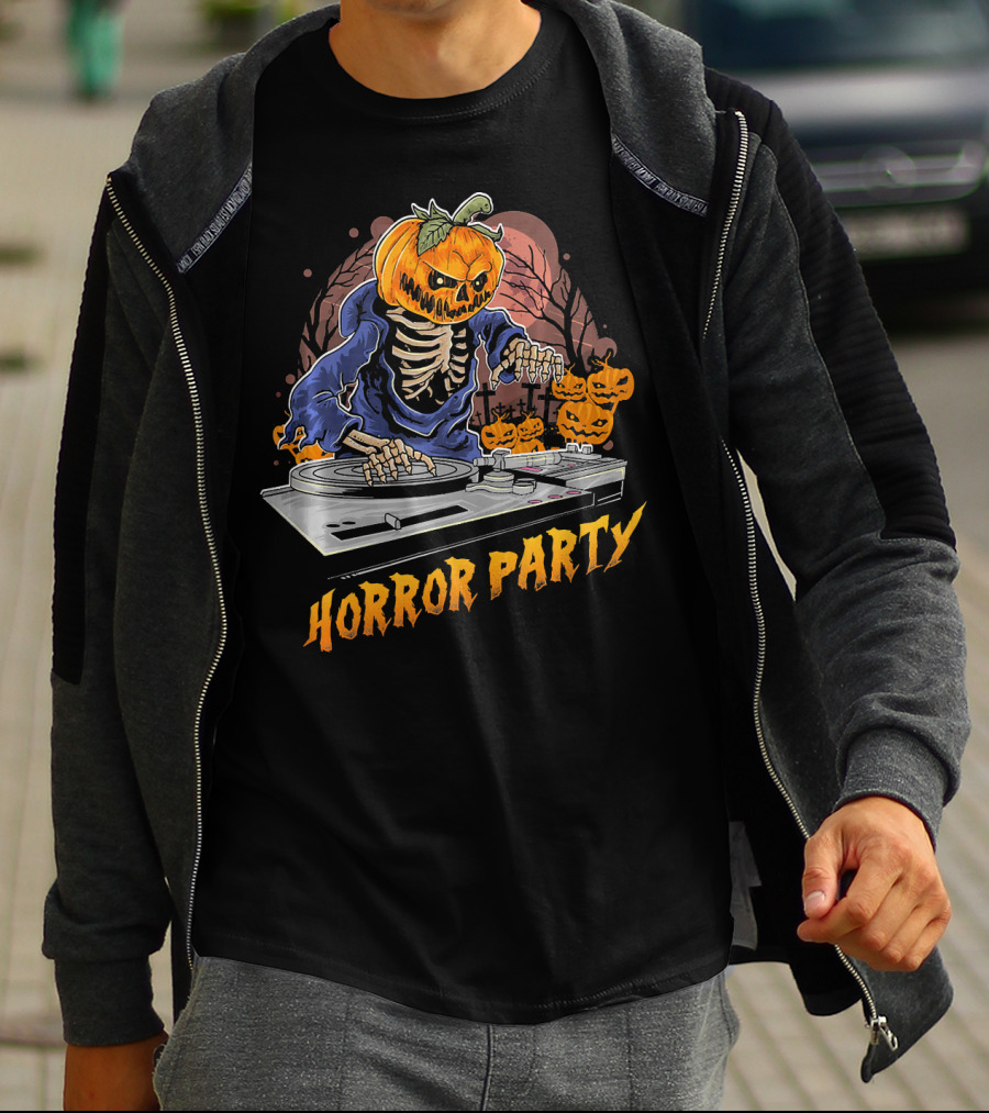 Horror Party Skeleton Pumpkin Head DJ Turntable Halloween Vibes T-Shirt