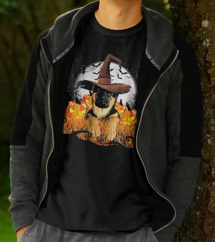 German Shepherd Witch Hat Pumpkins Halloween Moon Bats T-Shirt