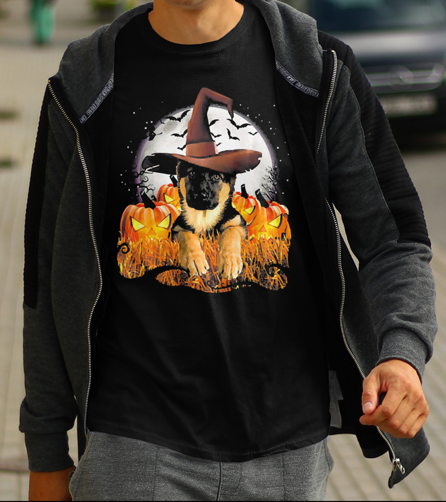 German Shepherd Witch Hat Pumpkins Halloween Moon Bats T-Shirt