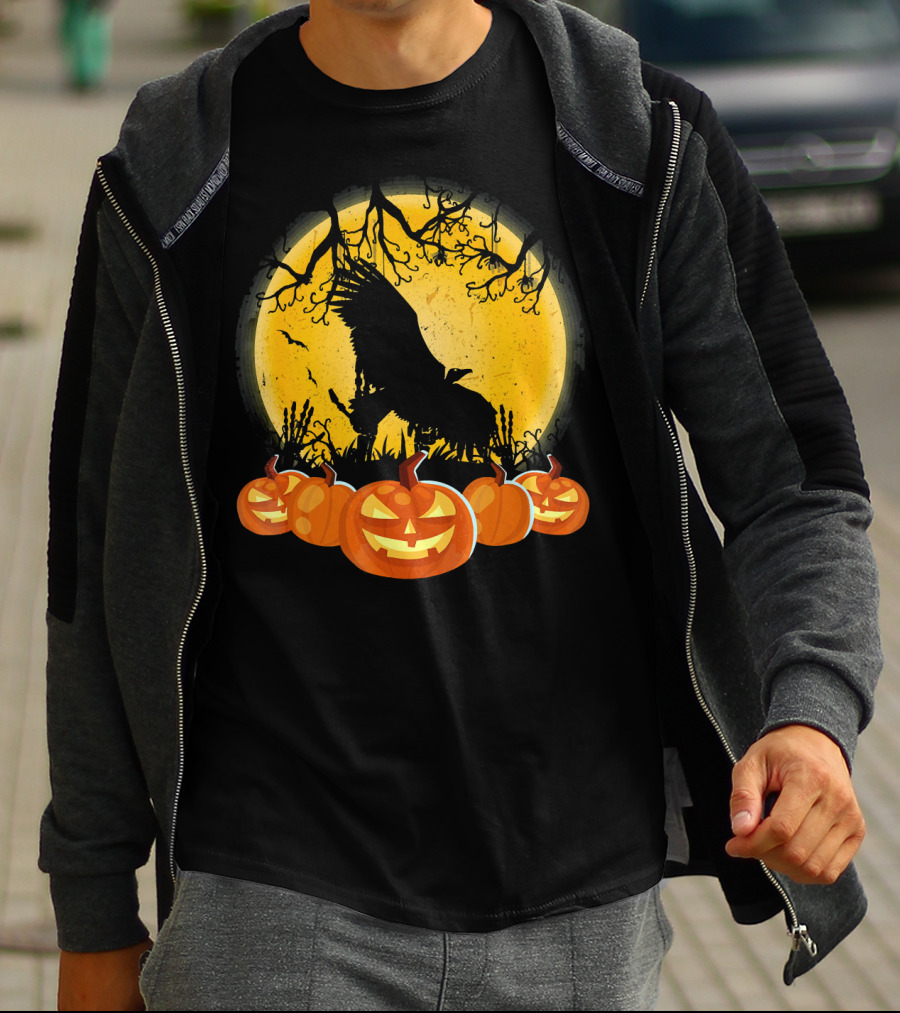Vulture Silhouette With Pumpkins And Full Moon Halloween Scene T-Shirt