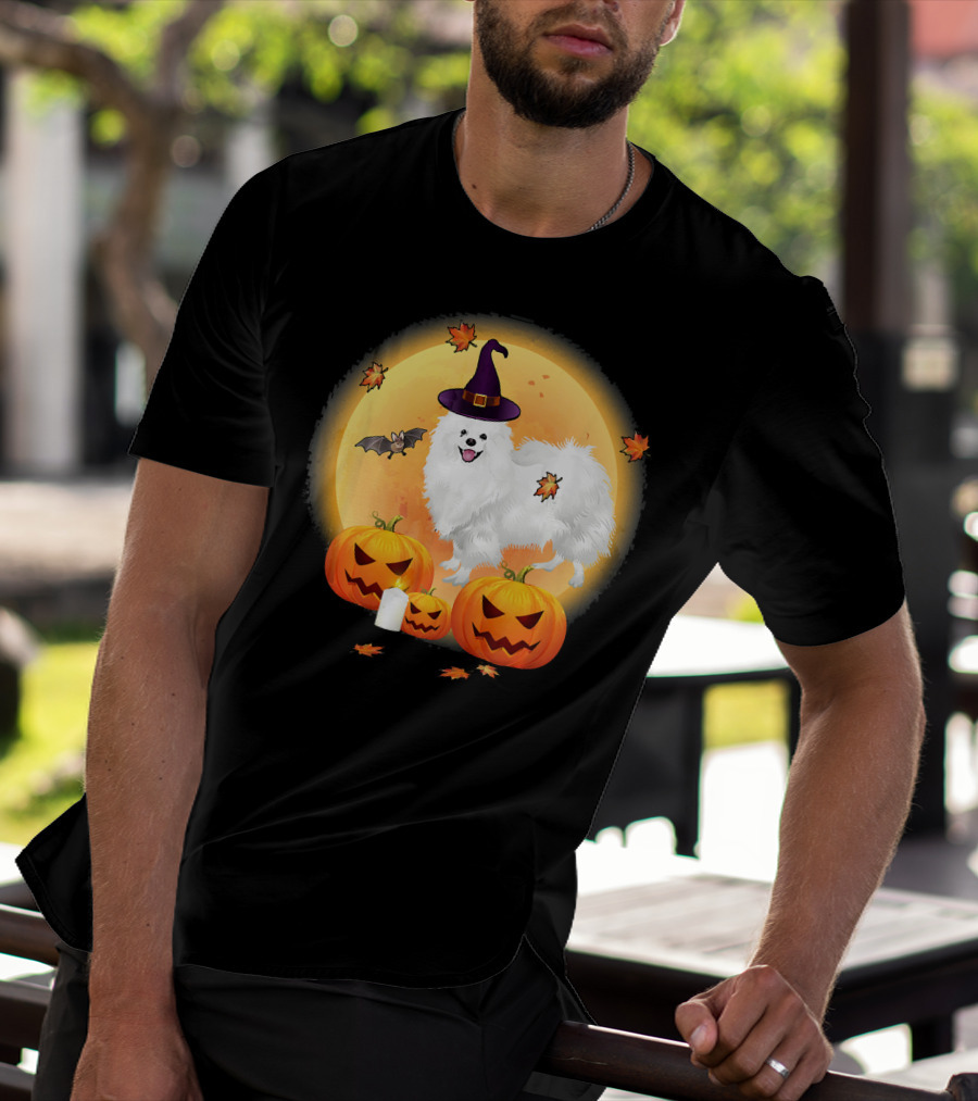 Halloween American Eskimo Dog With Pumpkins And Witch Hat T-Shirt