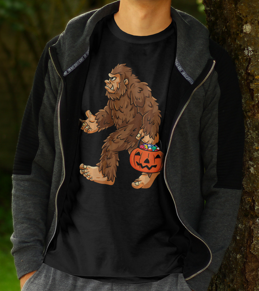Bigfoot Carrying Jack O Lantern Halloween Candy T-Shirt