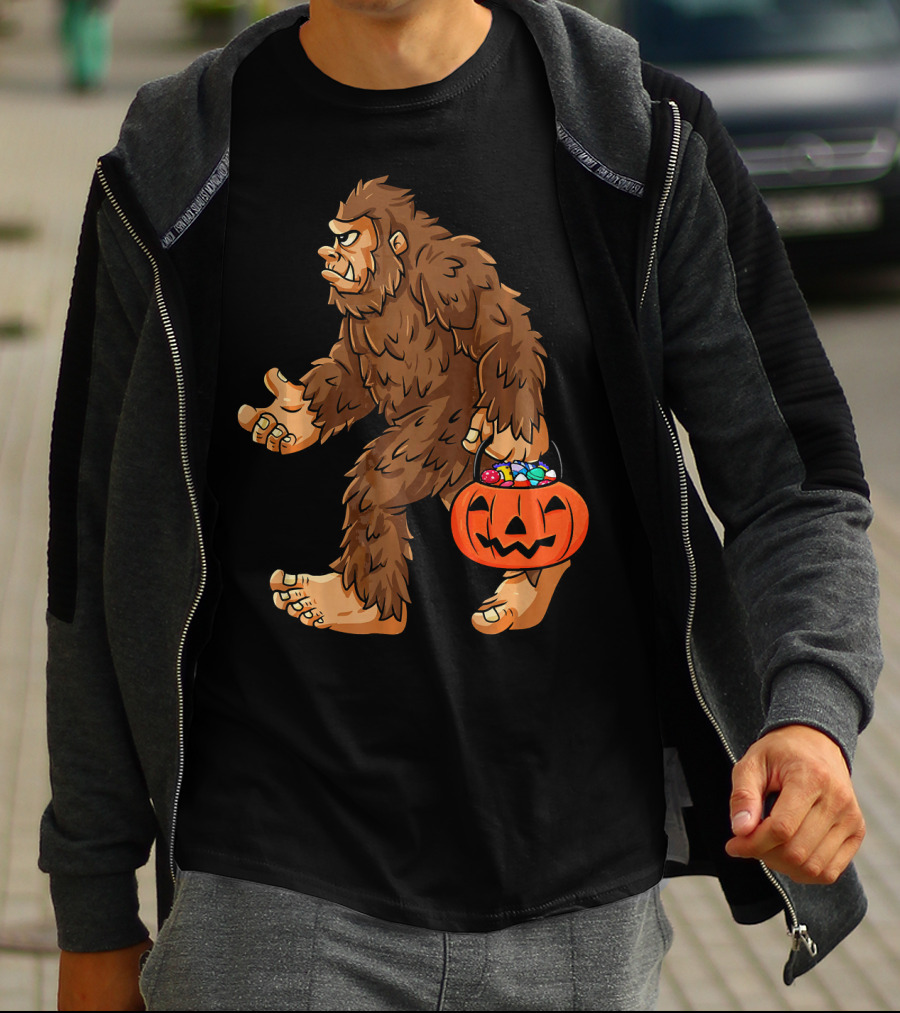 Bigfoot Carrying Jack O Lantern Halloween Candy T-Shirt