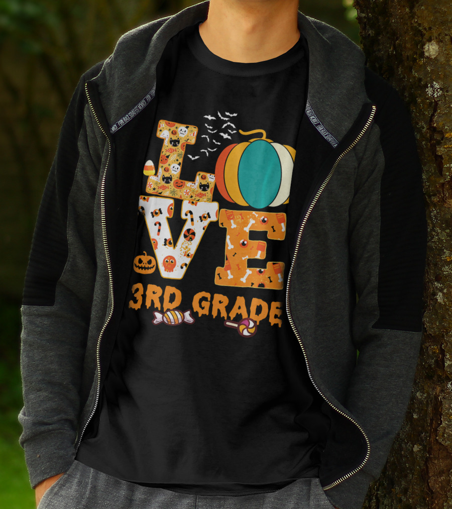 Funny Halloween Love 3rd Grade Teacher Pumpkin Candy Bats T-Shirt