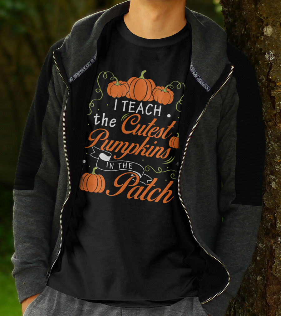 I Teach The Cutest Pumpkins In The Patch Halloween Costume Teacher T-Shirt