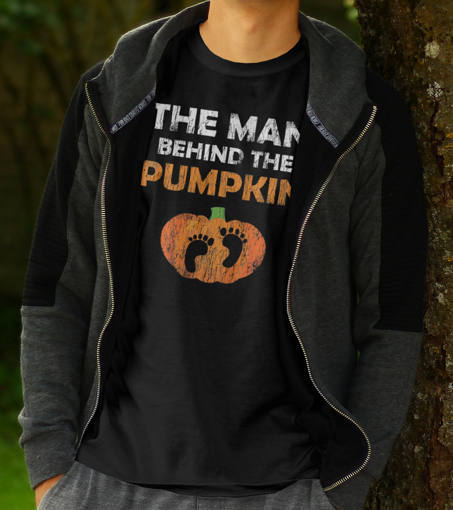 The Man Behind The Pumpkin Halloween Pregnancy Expect T-Shirt
