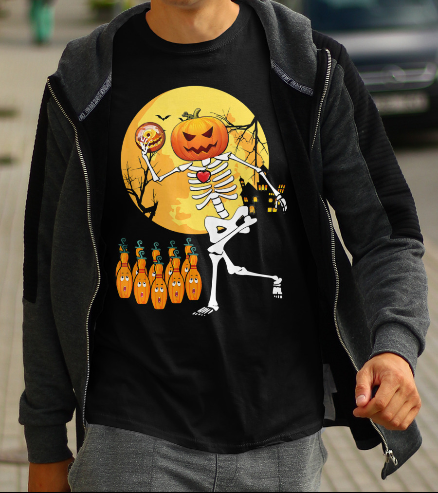 Funny Pumpkin-Headed Bowling Skeleton Halloween Dance T-Shirt