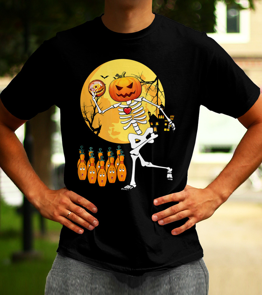 Funny Pumpkin-Headed Bowling Skeleton Halloween Dance T-Shirt